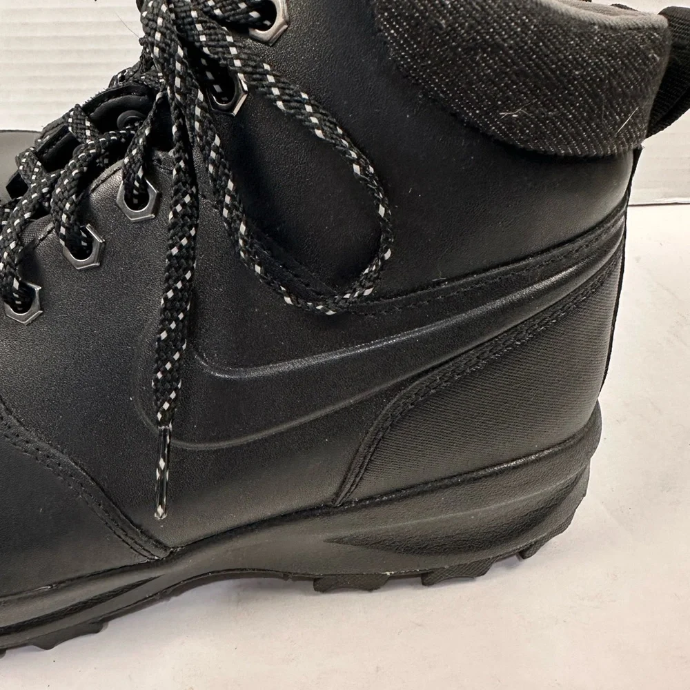Nike Mano Leather SE Boot Sz 8.5